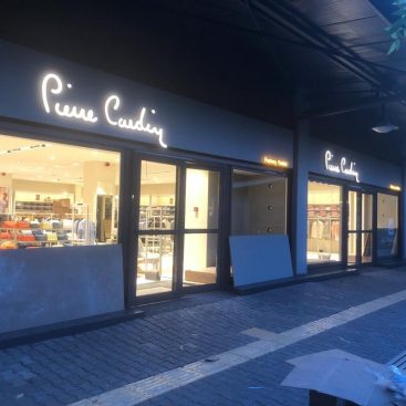 Izmit Outlet Center Pierre Cardin Mağazası